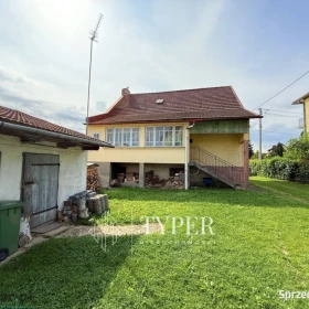 NOWY WIŚNICZ – DOM Z WIDOKIEM NA ZAMEK