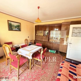 NOWY WIŚNICZ – DOM Z WIDOKIEM NA ZAMEK