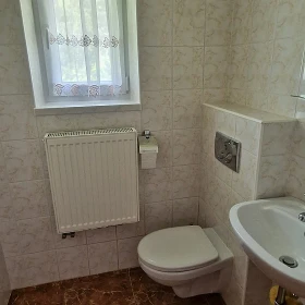  Dwa lokale mieszkalne w jednym budynku – świetna okazja!