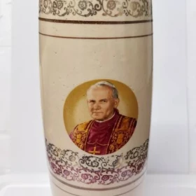 Sprzedam Wazon Jubileuszowy Limitowany Lata 80- z Papieżem