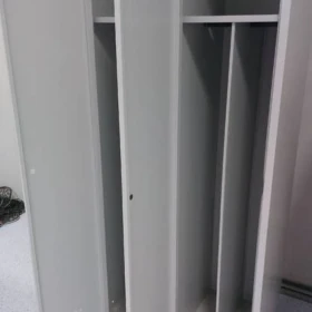 Sprzedam Okazyjnie Szafa Ubraniowa Metalowa BHP