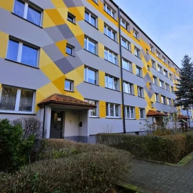 Dwupokojowe mieszkanie do gruntownego remontu