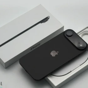 Apple iPhone 17 Pro Max, iPhone 17 Pro, iPhone 17, iPhone Air, iPhone 16 Pro Max, iPhone 16 Pro, iPhone 16, Samsung Galaxy S25 Ultra, Sony PS5 Pro