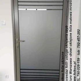Folie matowe mleczne paski - białe matowe paski  do oklejania szyb Warszawa- Folie dekoracyjne paski Warszawa -Usługa oklejania szyb