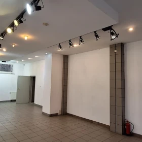 Tarnów-centrum-lokal 83m2