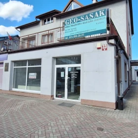 Kościuszki-lokal z witrynami i parkingiem