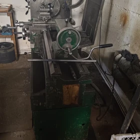 Tokarka uniwersalna TUM 35