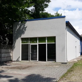 Narutowicza- pawilon 275m2 z dużym parkingiem