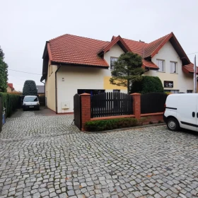 Graniczna-lokal 120m2 z parkingiem