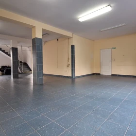 Graniczna-lokal 120m2 z parkingiem