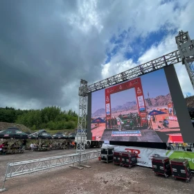 Wynajem telebim zewnętrzny, ekran LED P4 i P3 dowolny wymiar