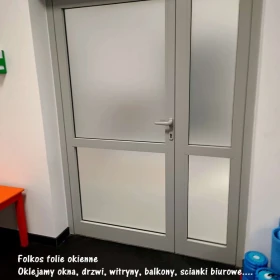 Oklejamy szklane drzwi Warszawa- folie na szklane drzwi w biurze-Oklejamy biura Warszawa- oklejamy szkoły, szpitale, magazyny, sklepy....
