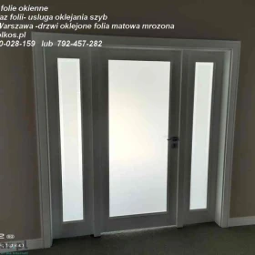 Oklejamy szklane drzwi Warszawa- folie na szklane drzwi w biurze-Oklejamy biura Warszawa- oklejamy szkoły, szpitale, magazyny, sklepy....