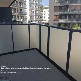 Oklejanie balkonów i szklanych balustrad balkonowych- folie, okleiny matowe na balkony, folie prywatyzujące n a BALKON Warszawa i okolice 
