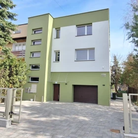 Zamkowa-mieszkanie z ogrodem i tarasem