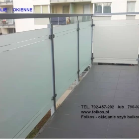 Folie matowe na szklane balkony- oklejamy szyby balkonowe folią matową- Folia matowa na BALKON Warszawa -Usługa oklejania szyb