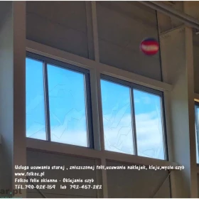 Usługa zrywania folii z witryn- usuwanie folii z szyb , okien, drzwi- demontaż starej zniszczonej folii, napisów, usuwanie kleju, mycie szyb Warszawa