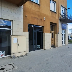 Krakowska-lokal 87m2, witryny, parking