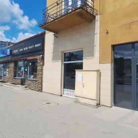 Krakowska-lokal 87m2, witryny, parking