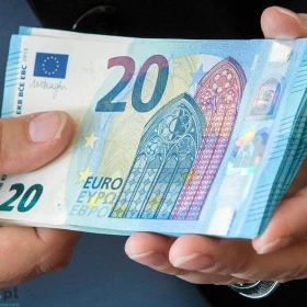 Kredyty i inwestycje prywatne od 8.000 do 850 500 000 zl / EURO