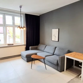 Przedwojenna Kamienica z 1939 r. | Apartament 82 m² (Studio + Pracownia) w centrum Tarnowa