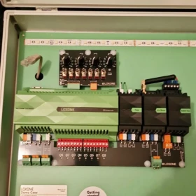Walizka demonstracyjna systemu LOXONE.