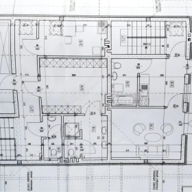 ok. Radłowa-pawilon 570m2