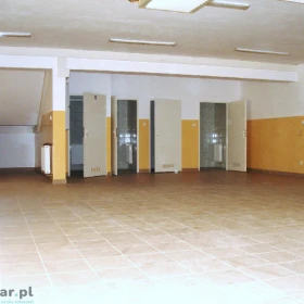 ok. Radłowa-pawilon 570m2