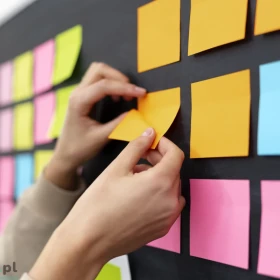 PROJEKTOWANIE SZKOLEŃ ONLINE